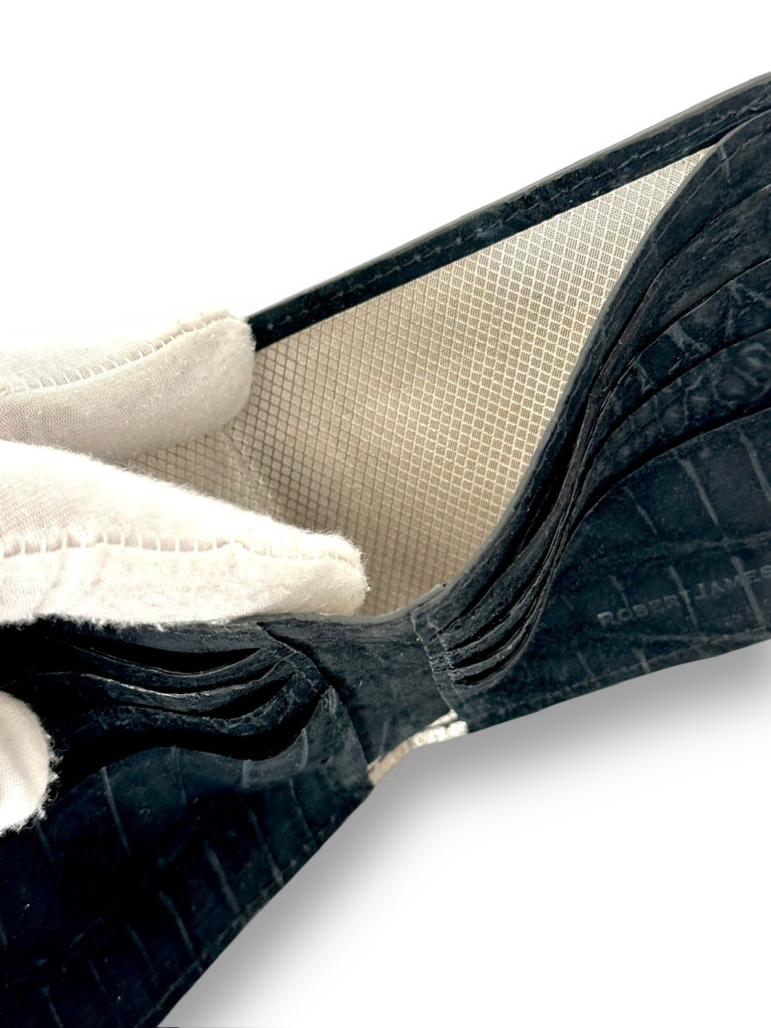 Black Nubuck Suede Alligator - Bi-Fold Unisex Wallet image 3