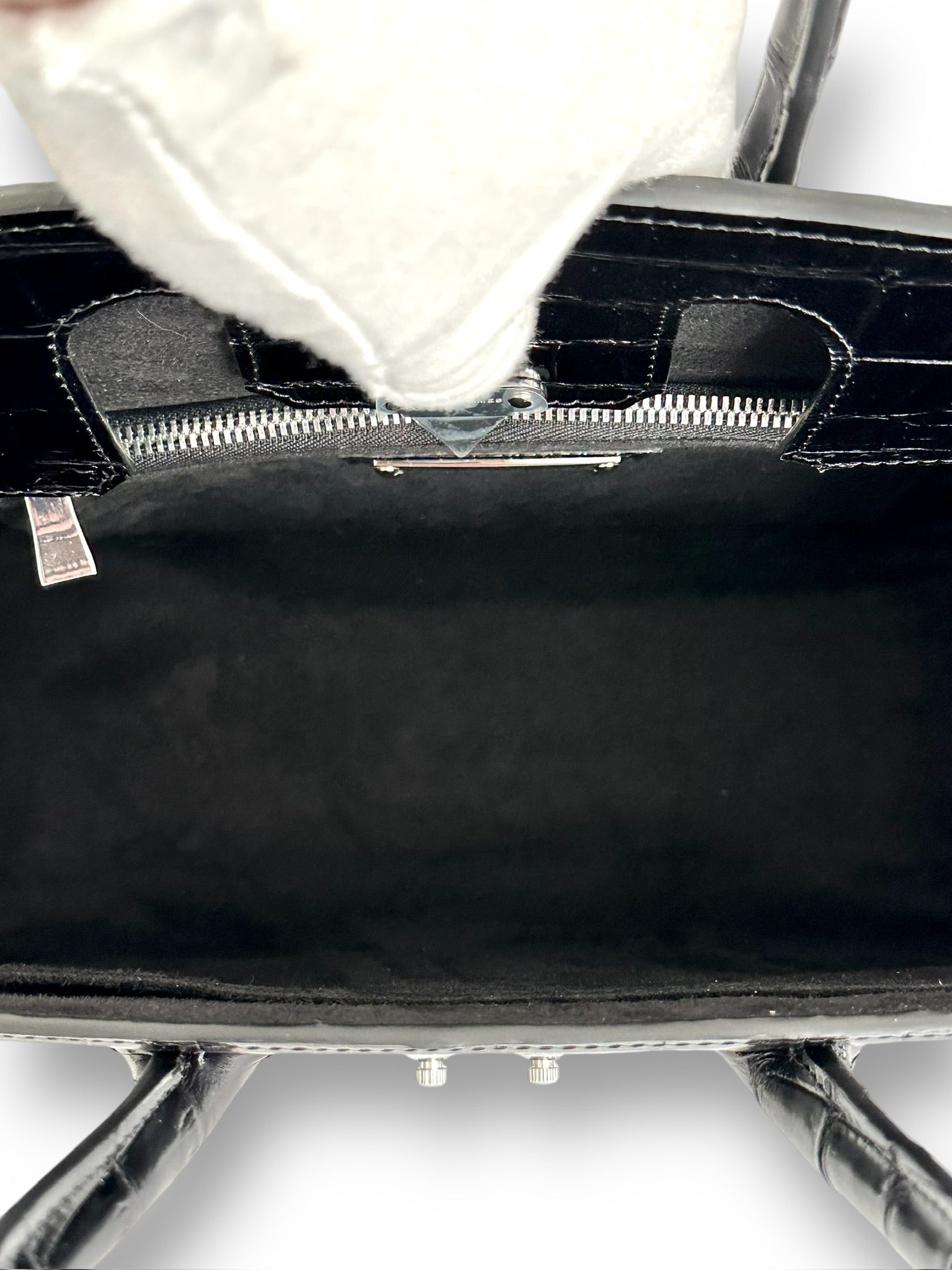 Black Onyx Alligator - Wrenley Tote image 4