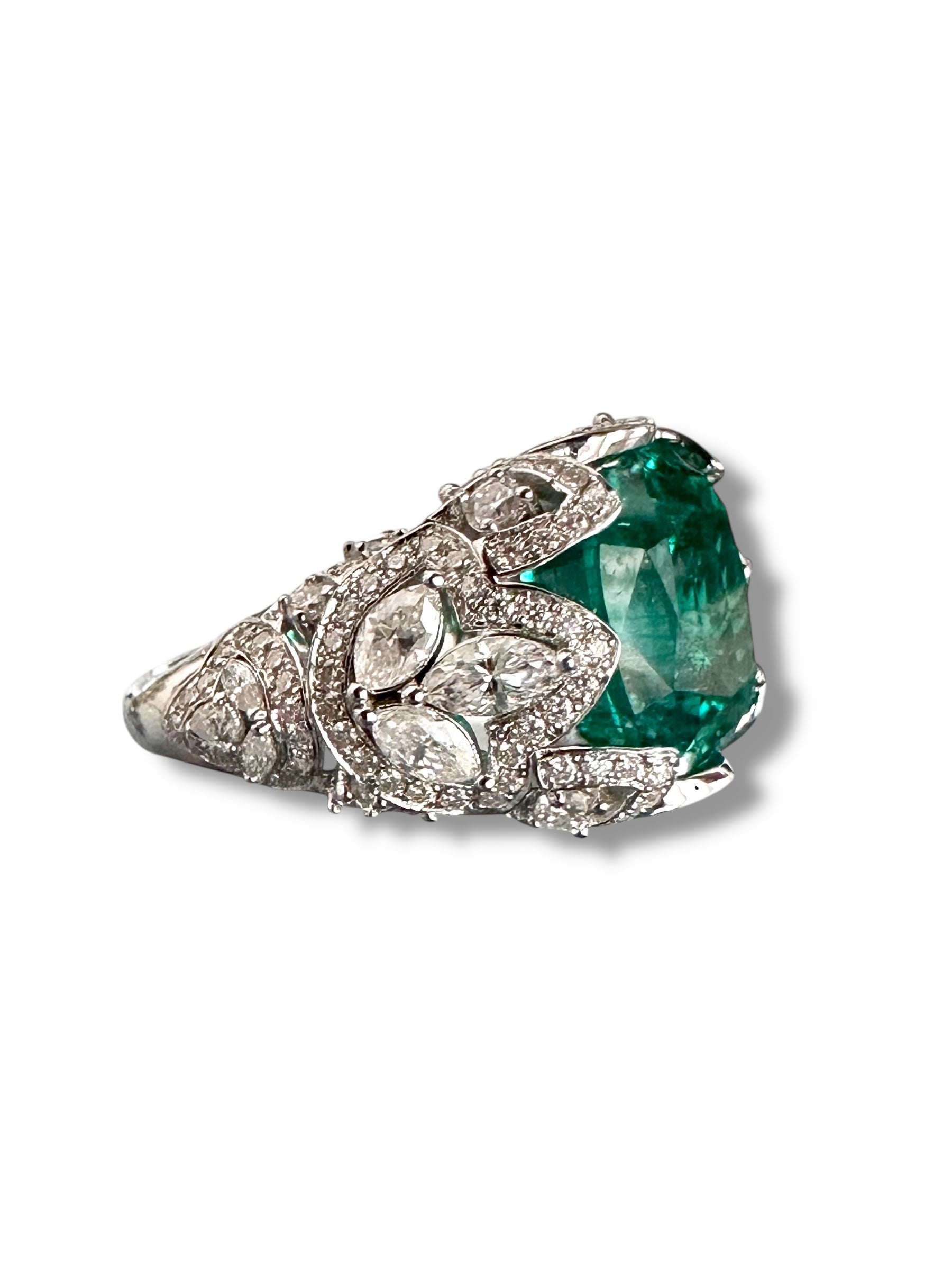 11.33ct Stunning Emerald Ring image 5