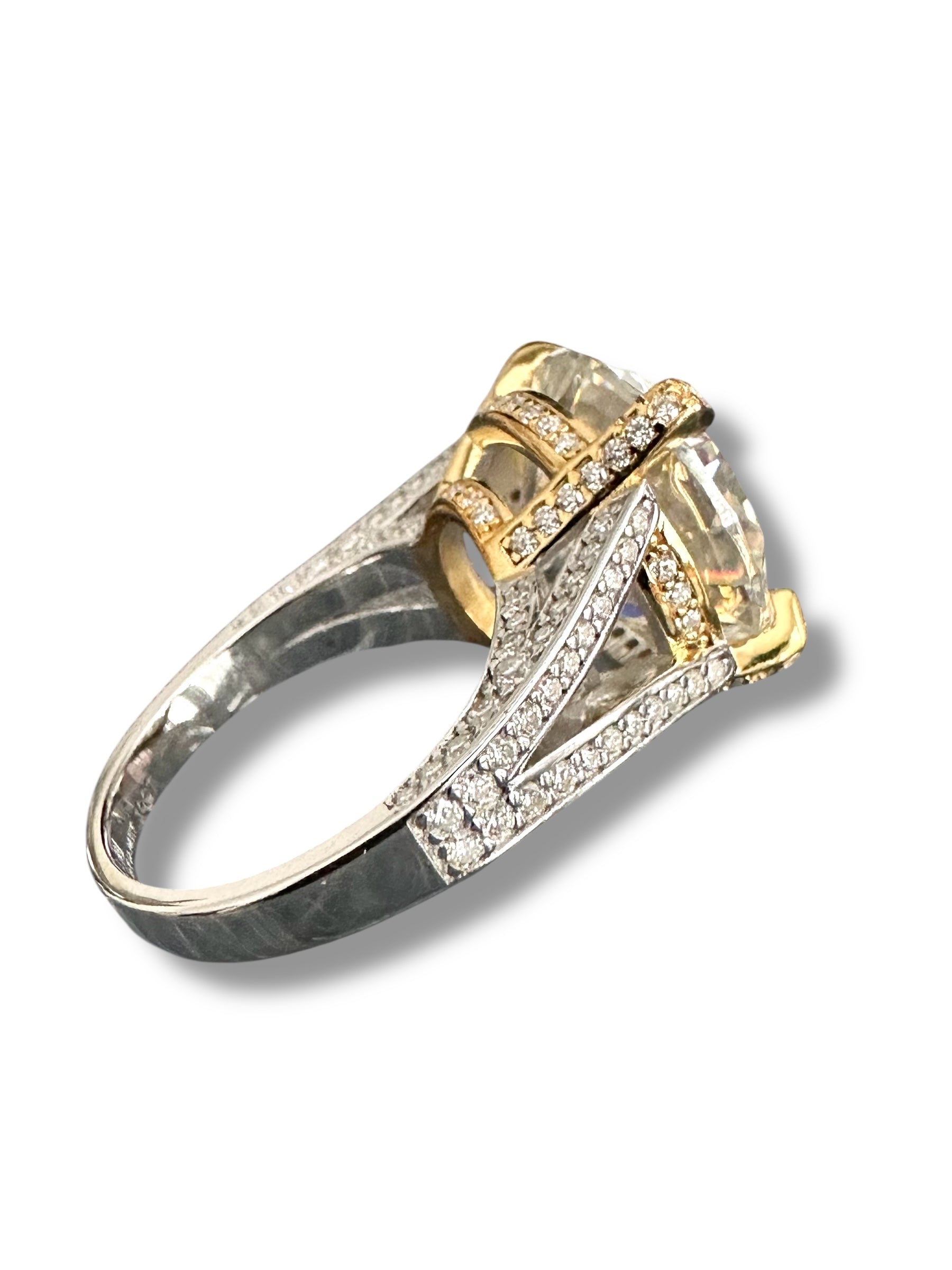 10ct Round Brilliant Moissanite Ring  image 5