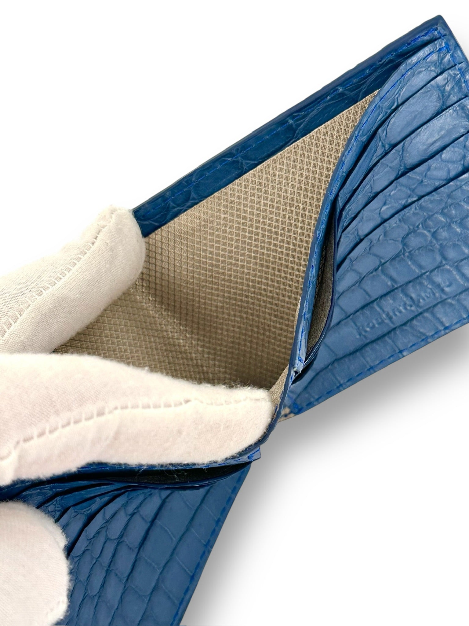 Deep Denim Niloticus Crocodile - Bi-Fold Unisex Wallet image 3