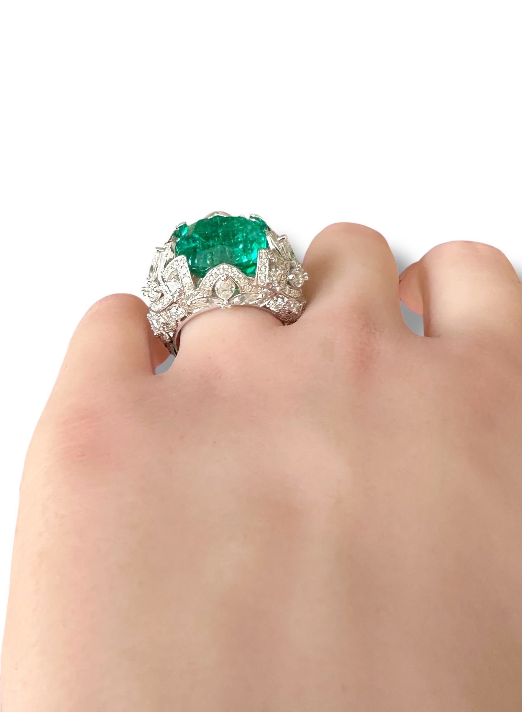 11.33ct Stunning Emerald Ring image 12