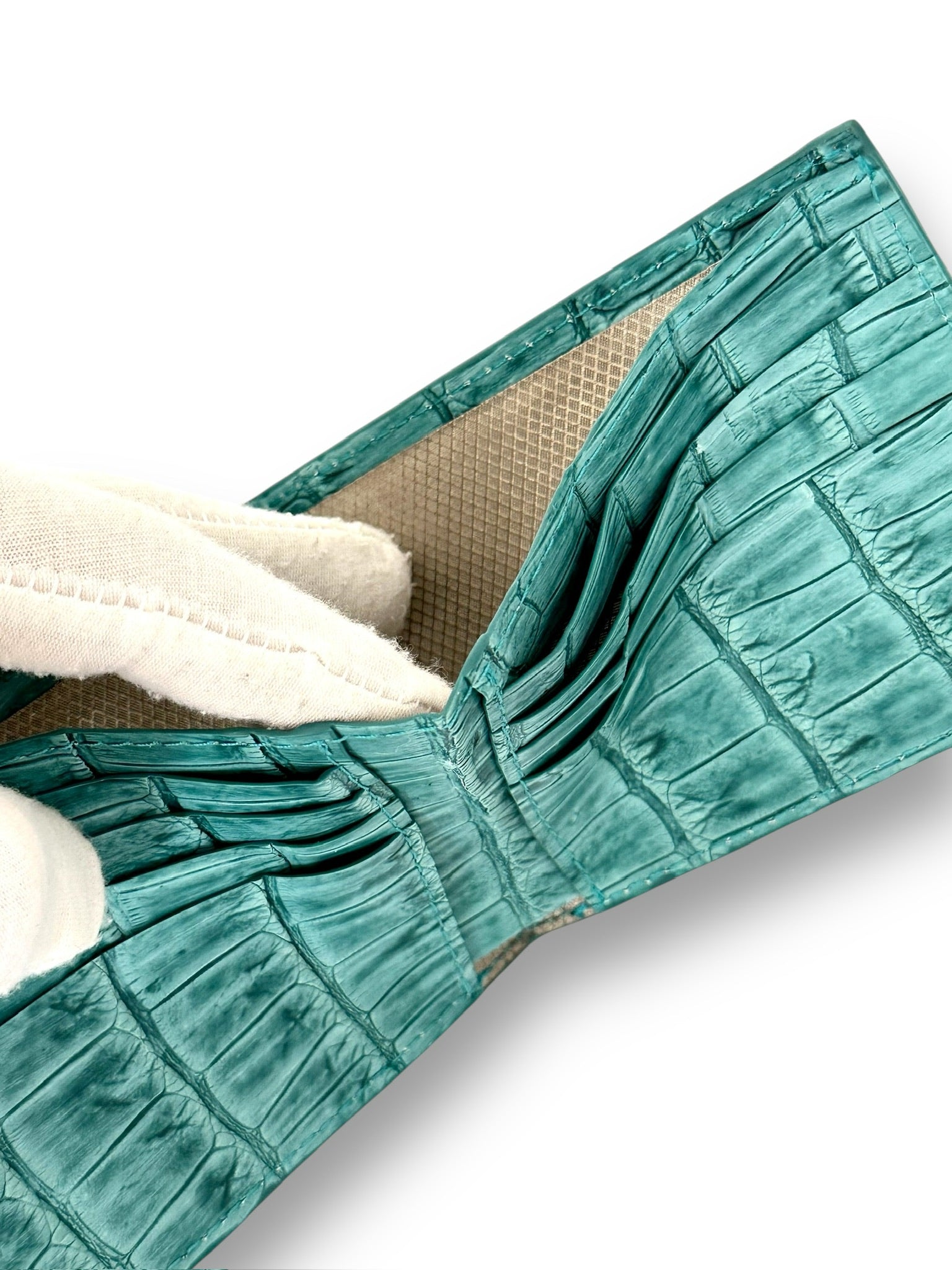 Caribbean Sea Alligator - Bi-Fold Unisex Wallet image 3