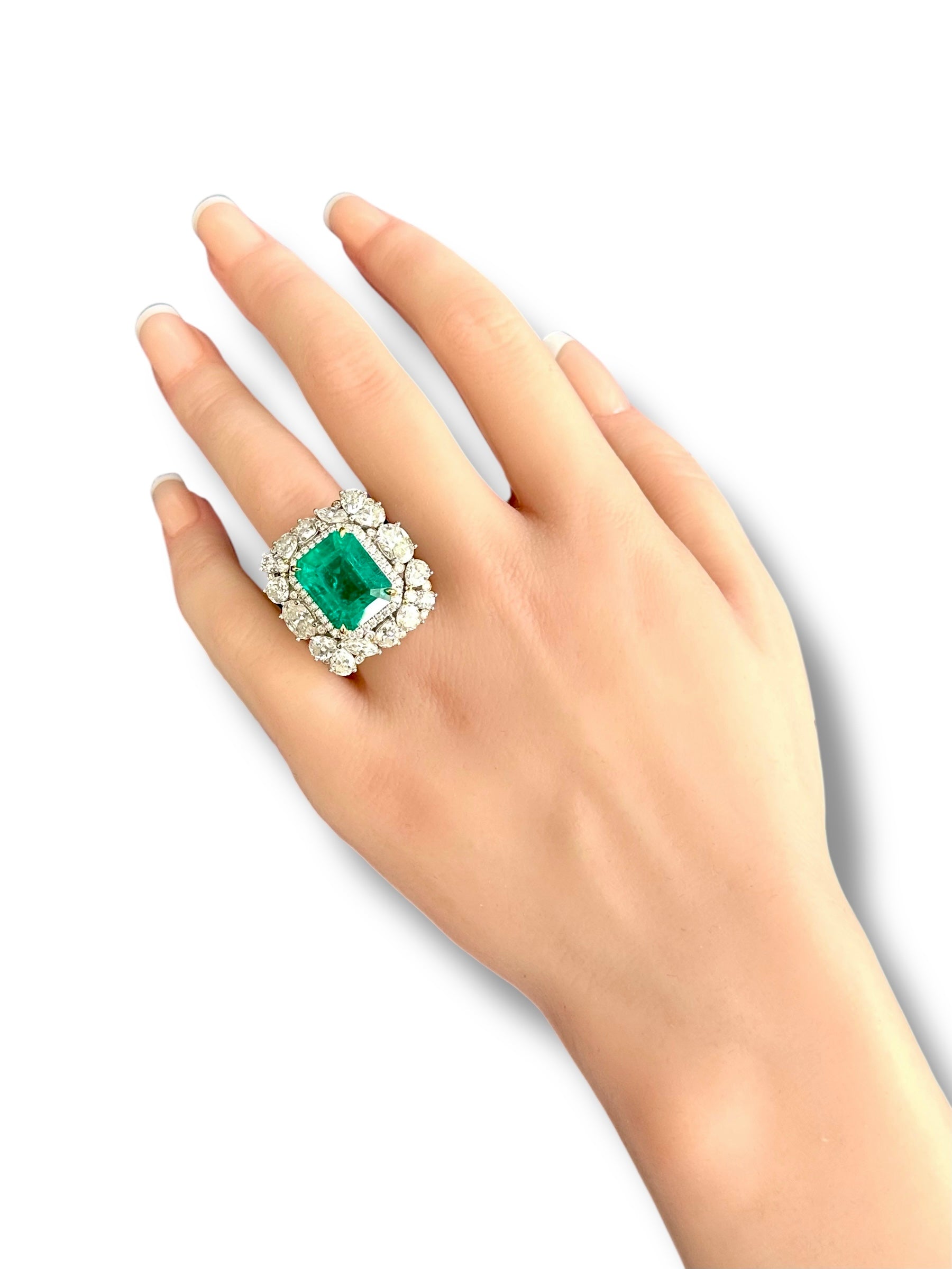 9.37ct Emerald Ring  image 2
