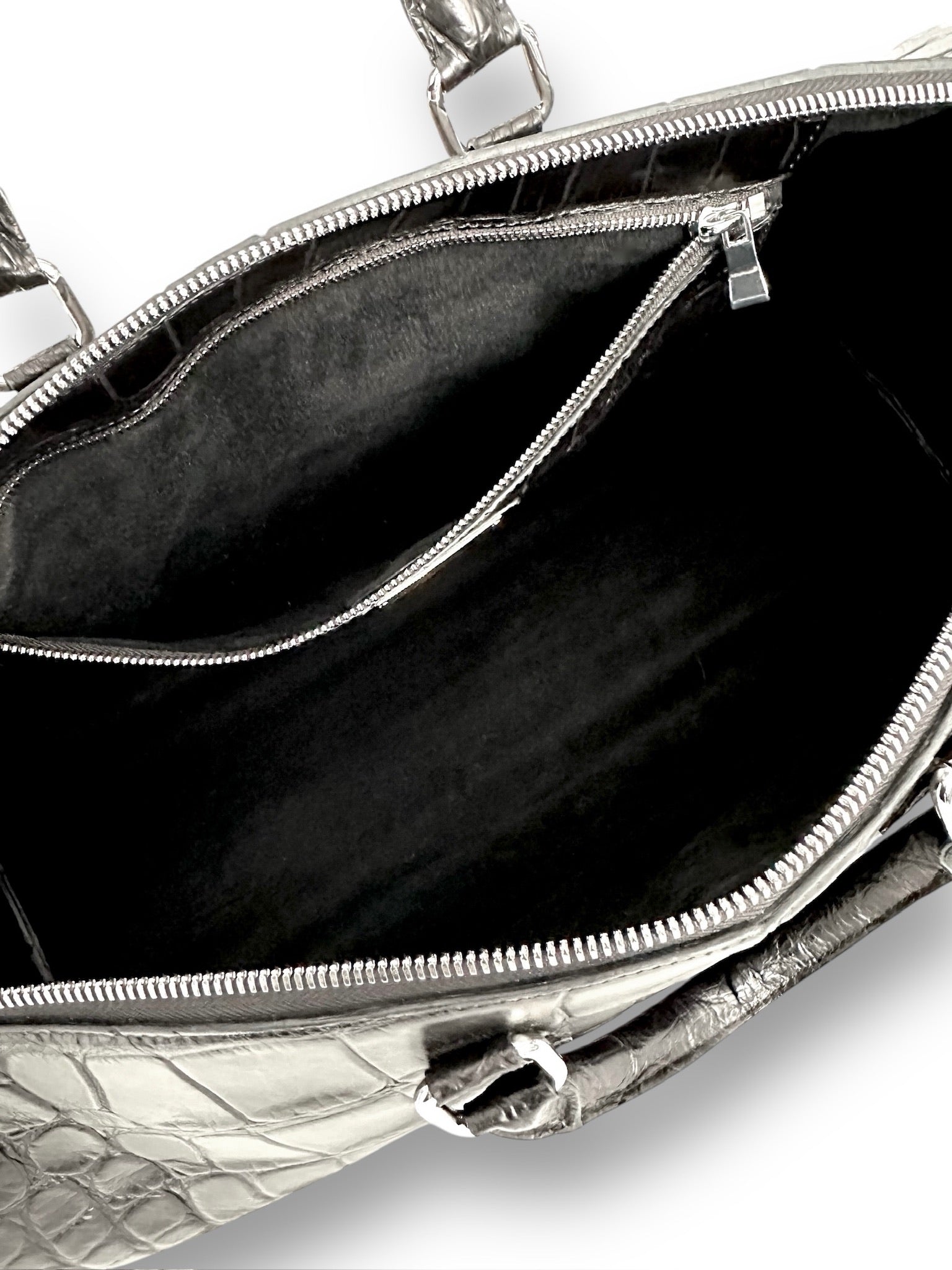 The Bobby Duffel Black Alligator image 4