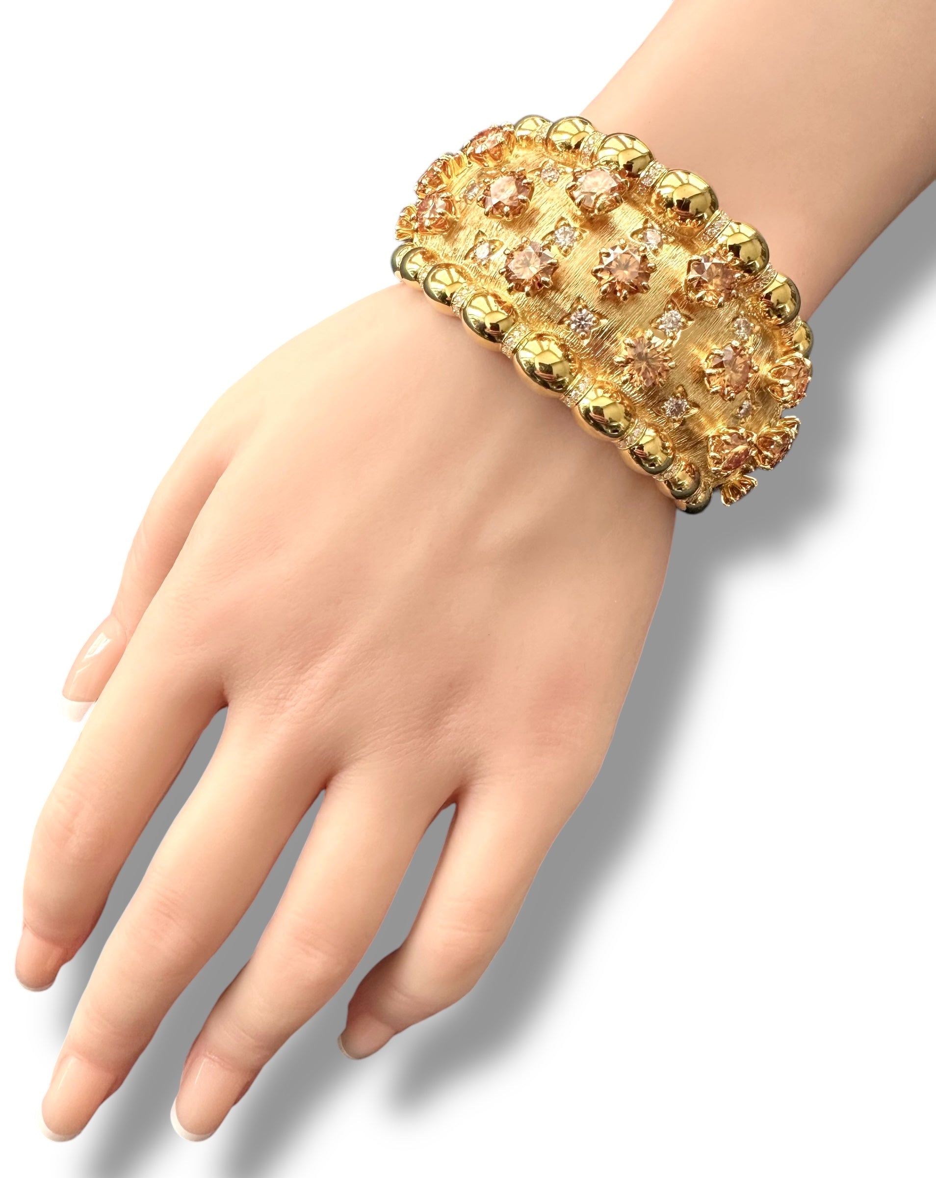 22ct Intense Champagne Cuff image 1